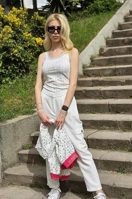 Дамски бял комплект - Дамски бял комплект