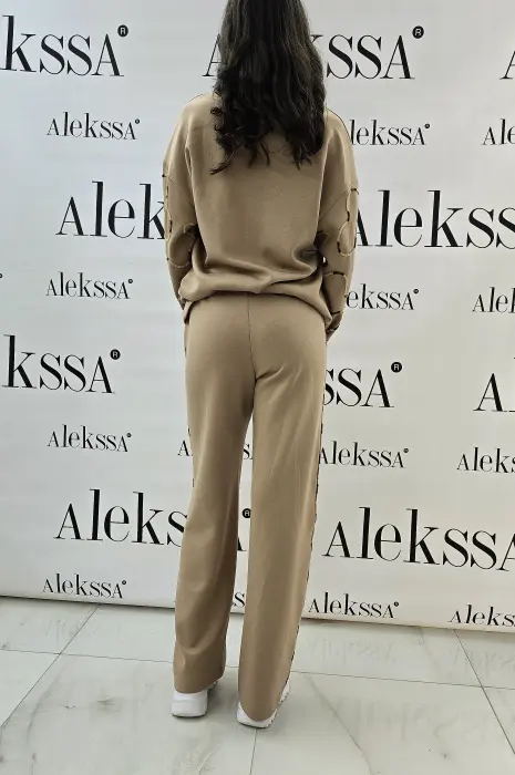 Дамски комплект в бежаво - 208 - Дамски комплект в бежаво - 208