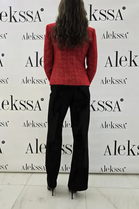 Червено сако букле - 127 - Червено сако букле - 127