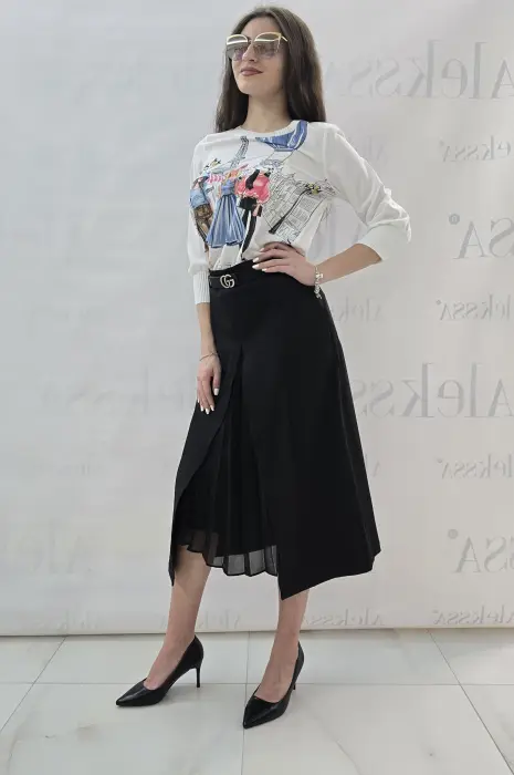 Бяла блуза в син принт - 571 - Бяла блуза в син принт - 571