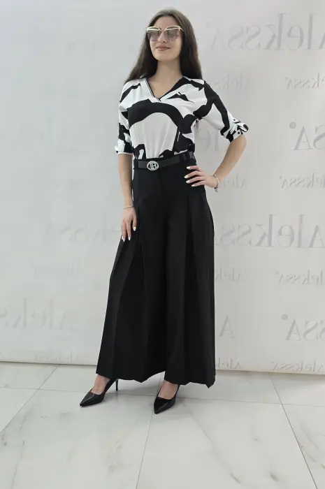 Черен панталон с широк крачол - 649 - Черен панталон с широк крачол - 649