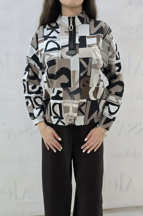 Дамска бежова блуза