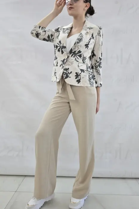 Дамско бежово сако - 851 - Дамско бежово сако - 851