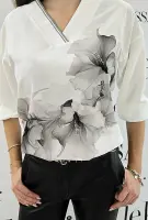 Бяла блуза със сиви цветя - Бяла блуза със сиви цветя