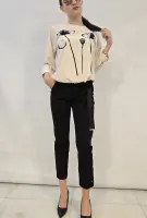 Бежова блуза с черни цветя - Бежова блуза с черни цветя